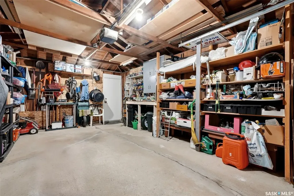 2339 Reynolds Street Regina SK S4N 3N6
