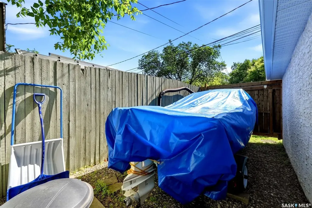 2339 Reynolds Street Regina SK S4N 3N6
