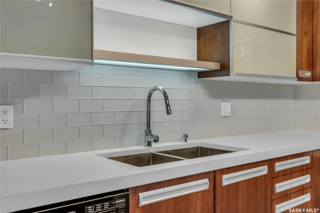 1015 Patrick Crescent Saskatoon SK S7W 0M4
