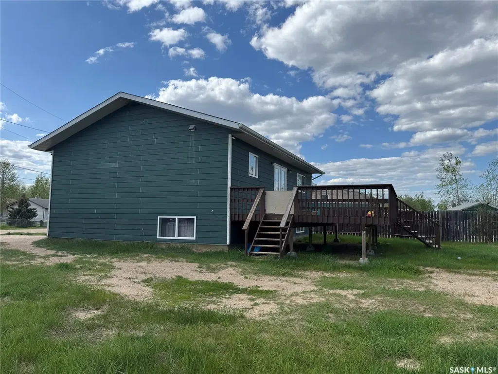 210 Bouvier Crescent Beauval SK S0M 0A1