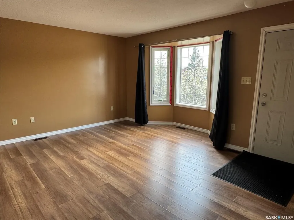 210 Bouvier Crescent Beauval SK S0M 0A1
