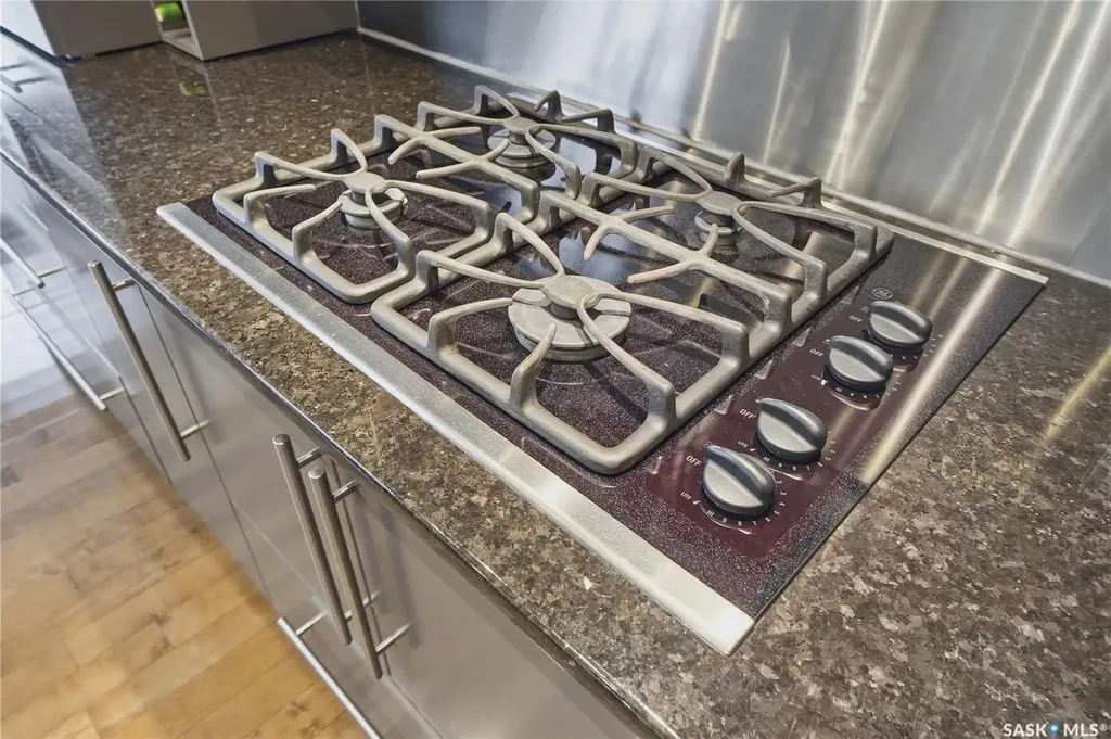 735 Wright Crescent Saskatoon SK S7N 4T8