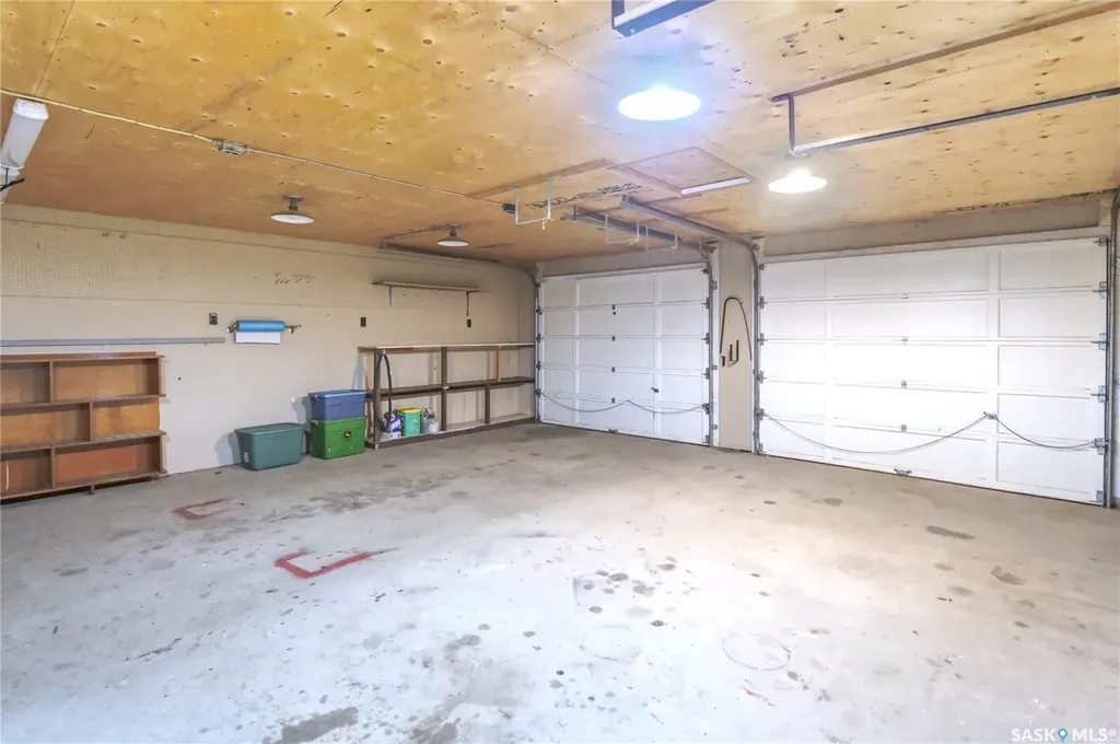 951 Grandview Street W Moose Jaw SK S6H 5M1