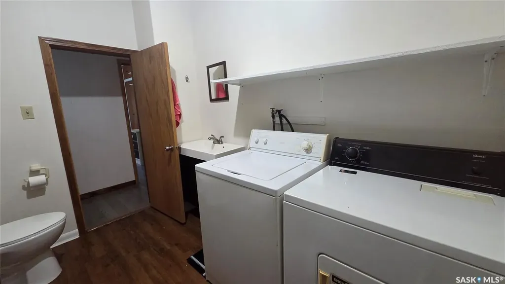 307 1st Street E Wilkie SK S0K 4W0