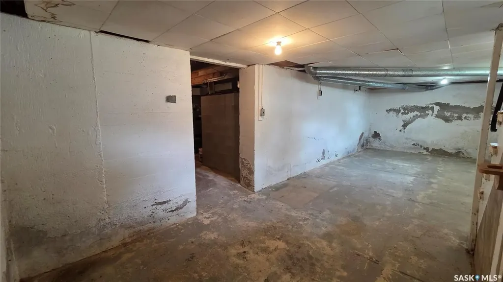 307 1st Street E Wilkie SK S0K 4W0