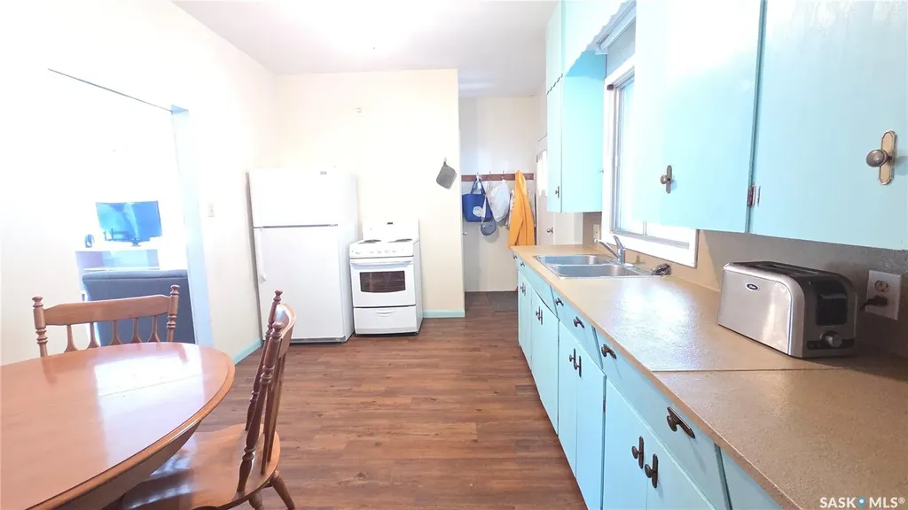 307 1st Street E Wilkie SK S0K 4W0
