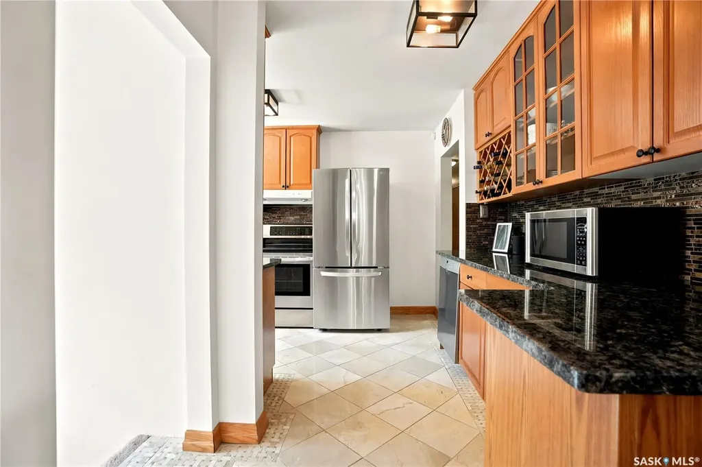 87 Yarnton Crescent Regina SK S4R 4A4
