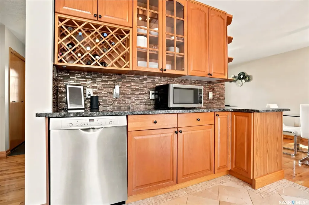 87 Yarnton Crescent Regina SK S4R 4A4