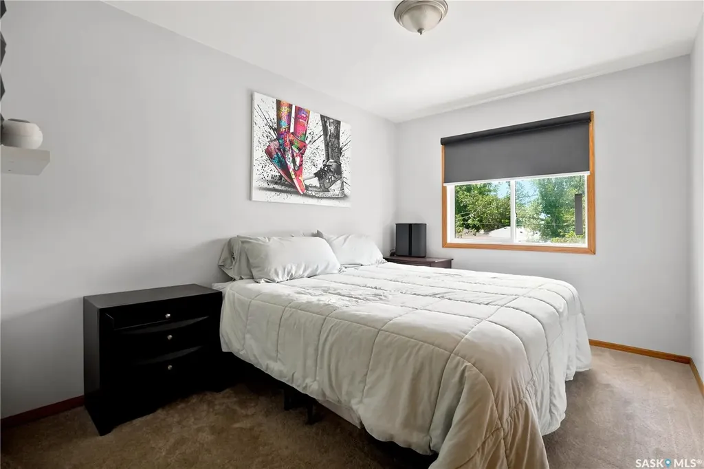 87 Yarnton Crescent Regina SK S4R 4A4