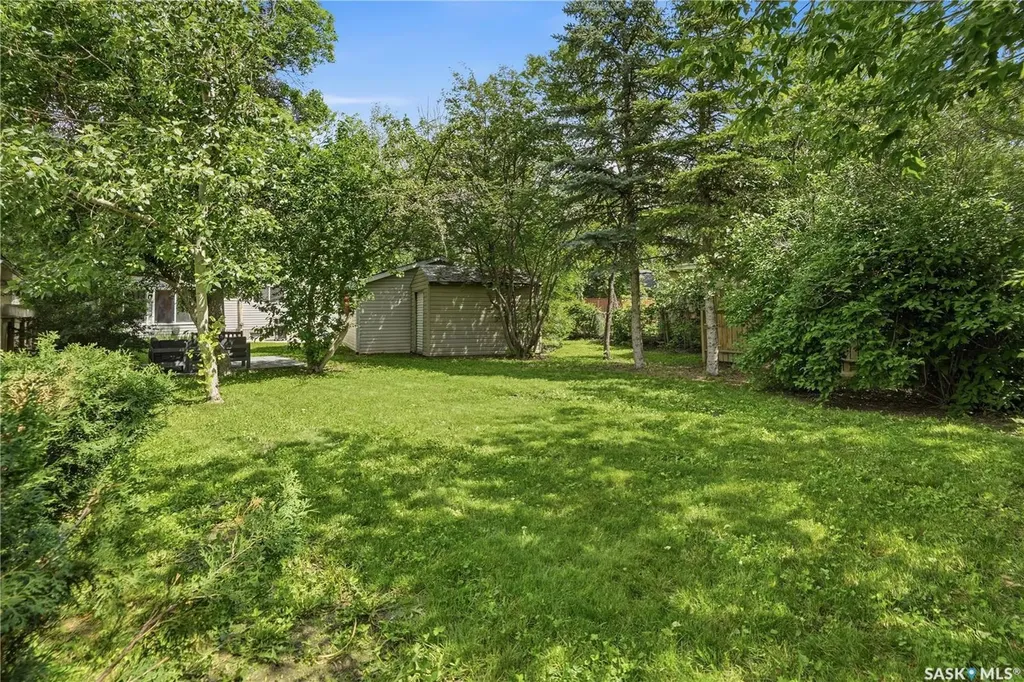 87 Yarnton Crescent Regina SK S4R 4A4