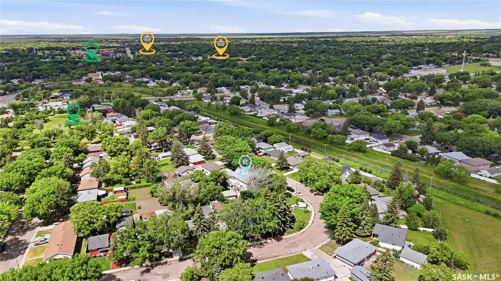 87 Yarnton Crescent Regina SK S4R 4A4