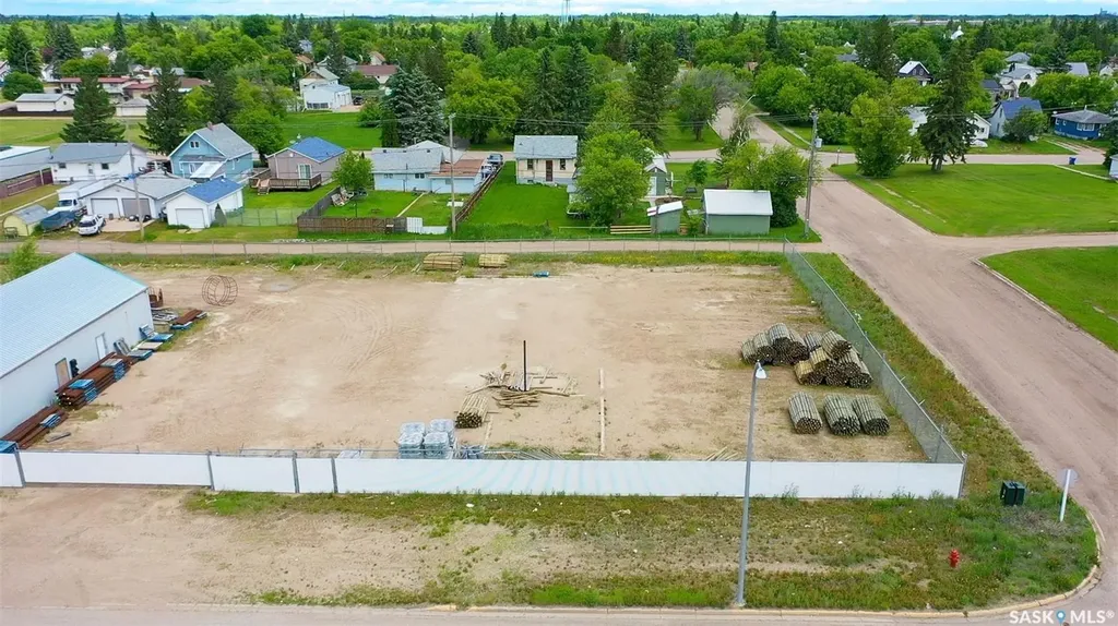 326 1st Avenue E Melville SK S0A 2P0