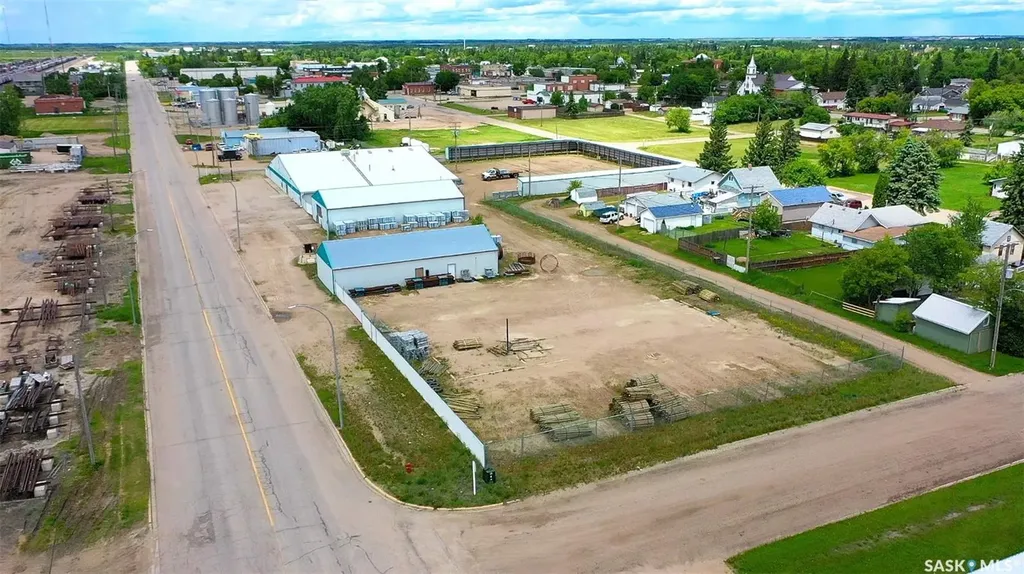 326 1st Avenue E Melville SK S0A 2P0