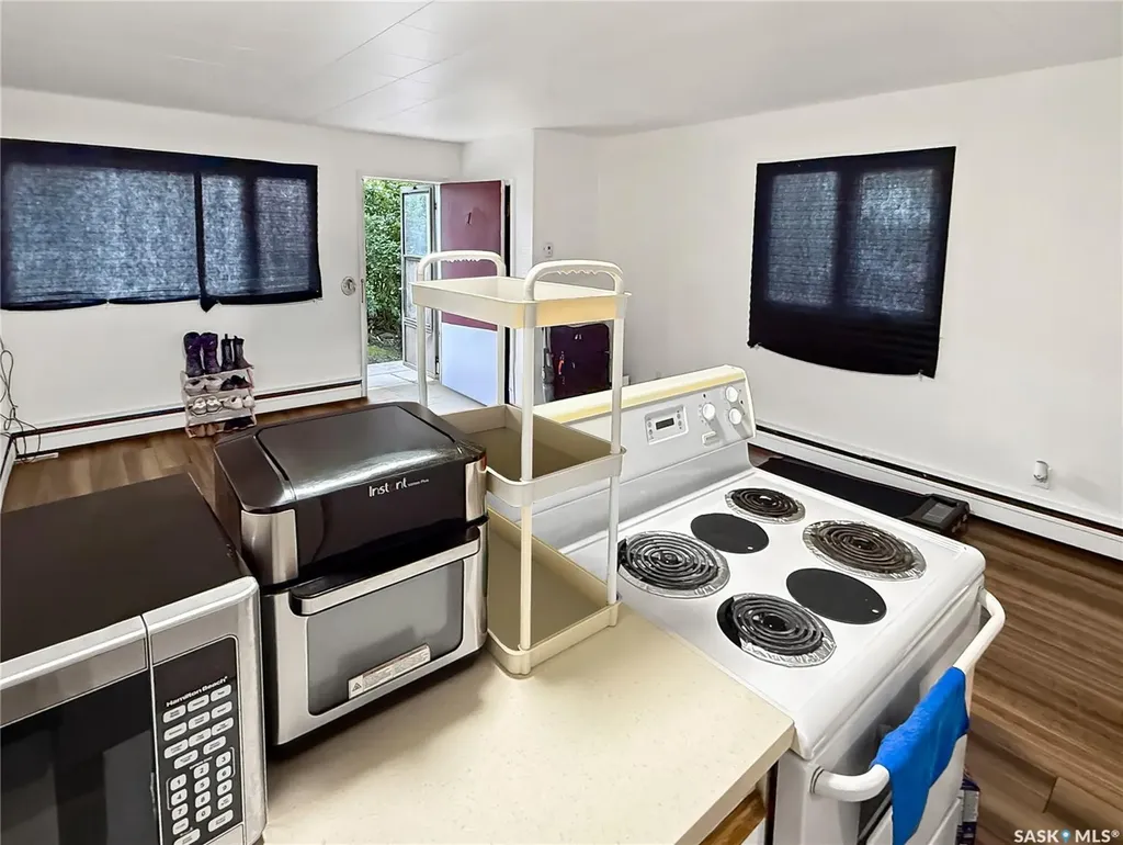 211 2nd Avenue NE Swift Current SK S9H 2C9