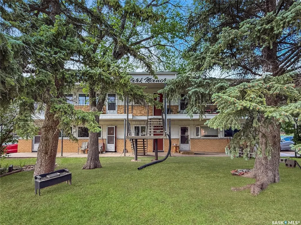 211 2nd Avenue NE Swift Current SK S9H 2C9