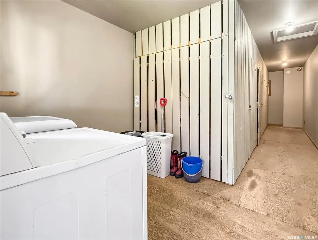 211 2nd Avenue NE Swift Current SK S9H 2C9