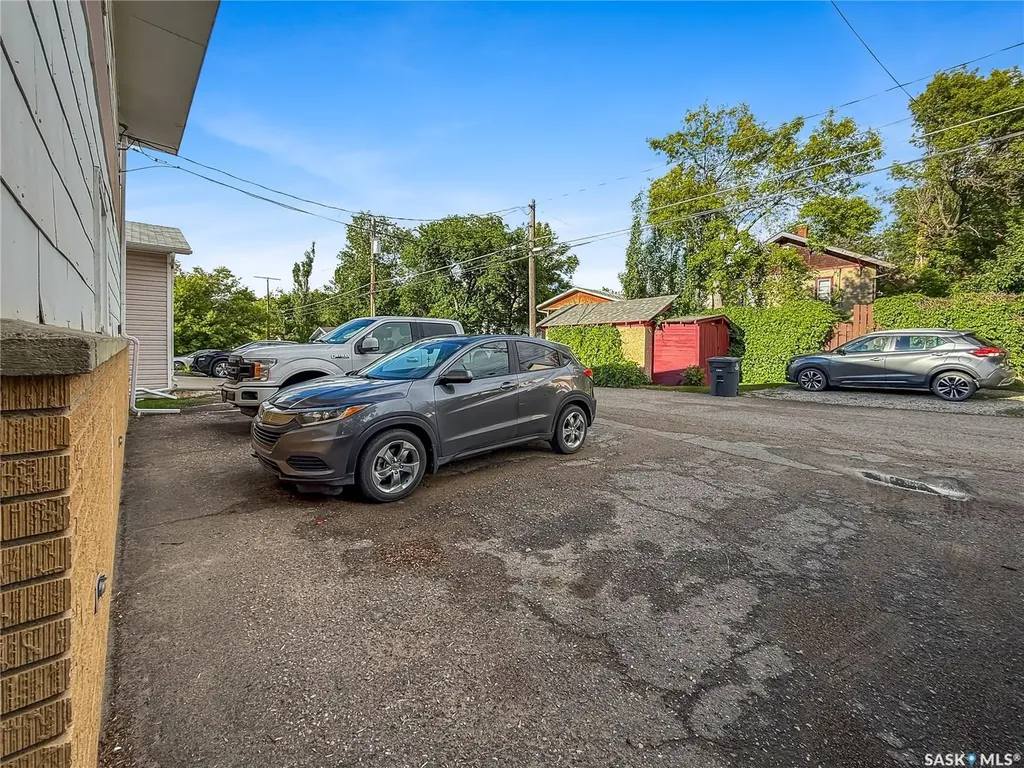 211 2nd Avenue NE Swift Current SK S9H 2C9