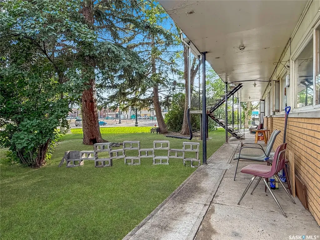 211 2nd Avenue NE Swift Current SK S9H 2C9