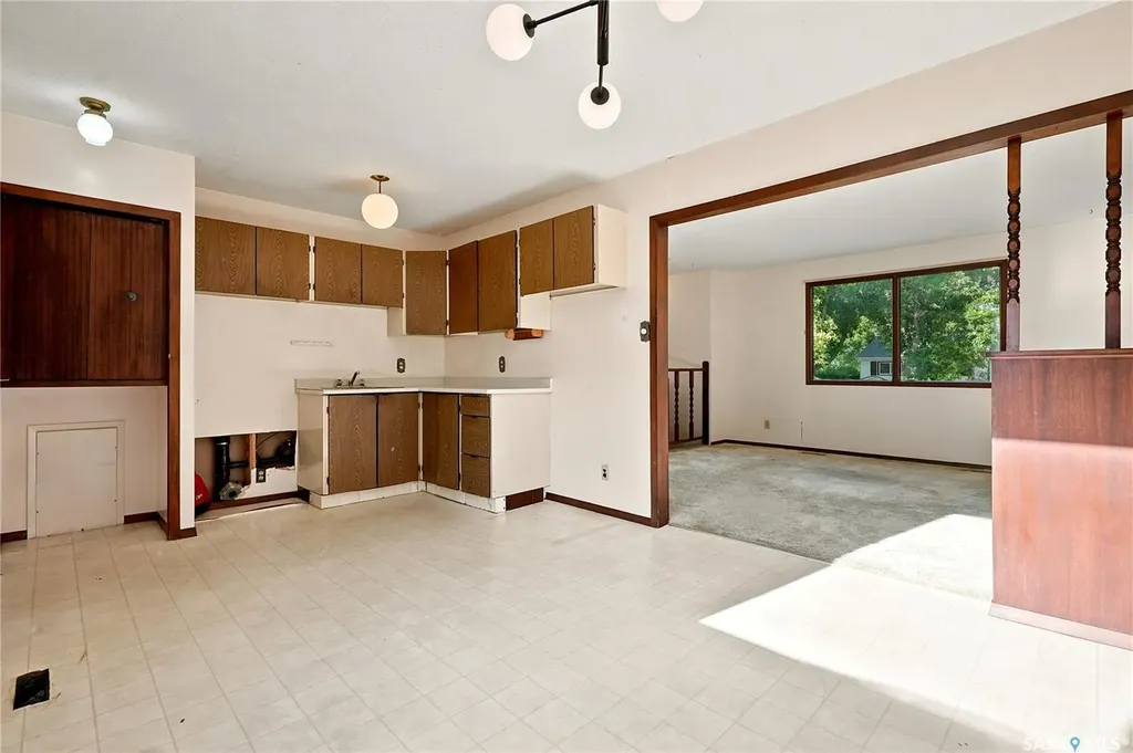149 Western Crescent Saskatoon SK S7H 4J4