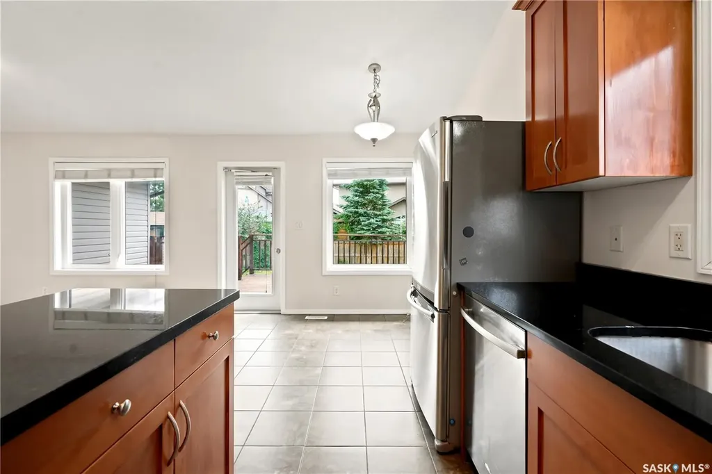 1214 Willowgrove Court Saskatoon SK S7W 0A8