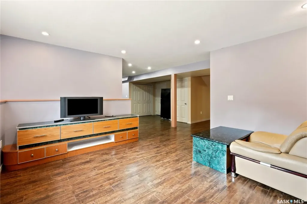 1214 Willowgrove Court Saskatoon SK S7W 0A8