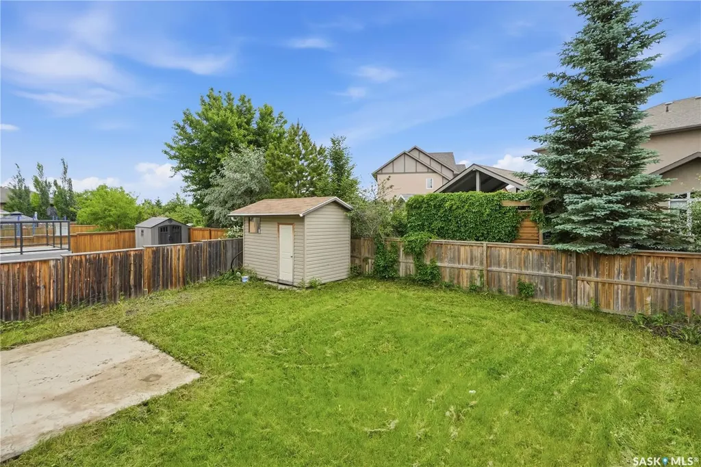 1214 Willowgrove Court Saskatoon SK S7W 0A8