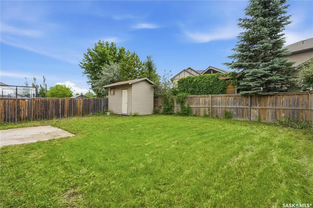 1214 Willowgrove Court Saskatoon SK S7W 0A8