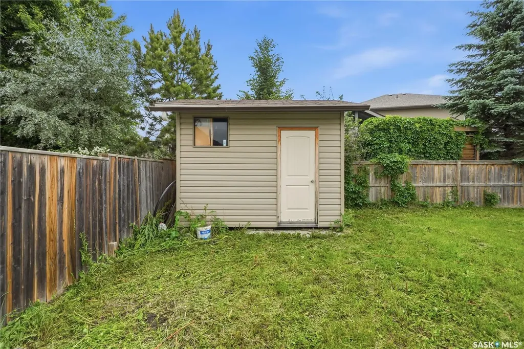 1214 Willowgrove Court Saskatoon SK S7W 0A8