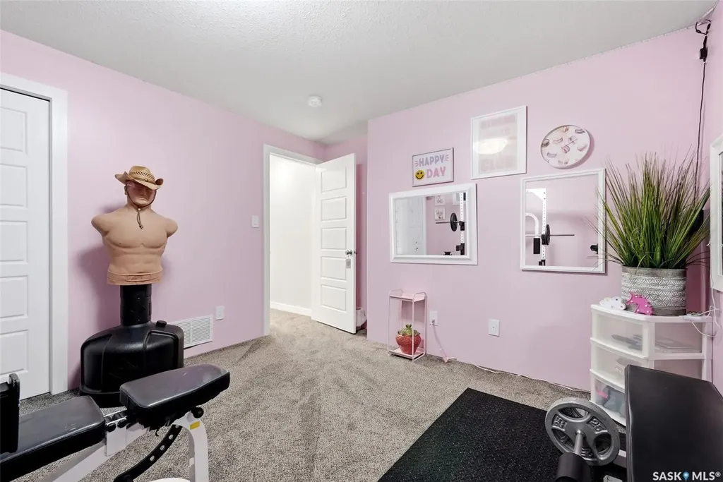 6920 Maple Ridge Drive Regina SK S4X 0H9