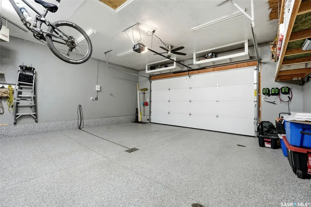 6920 Maple Ridge Drive Regina SK S4X 0H9