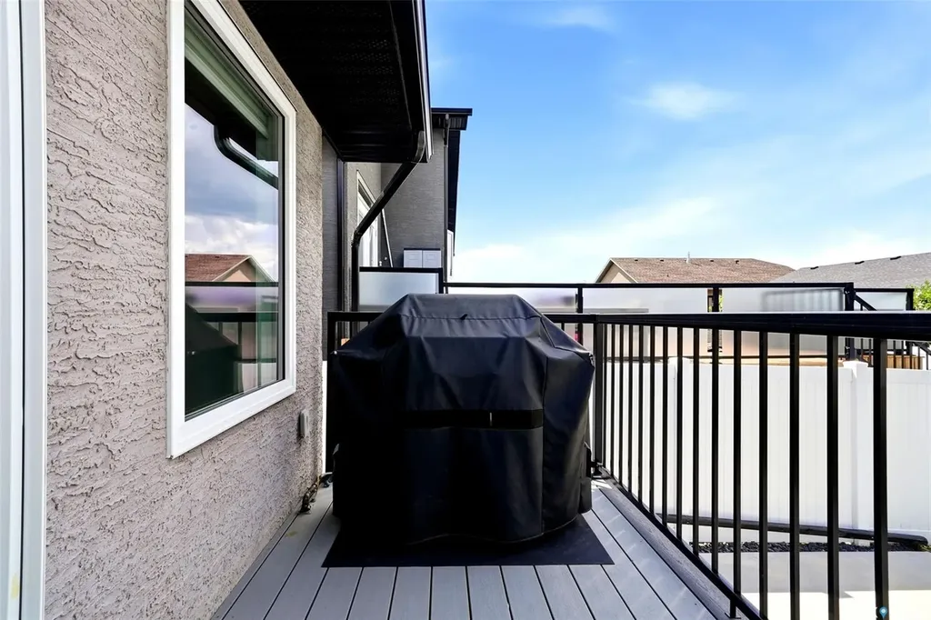 6920 Maple Ridge Drive Regina SK S4X 0H9