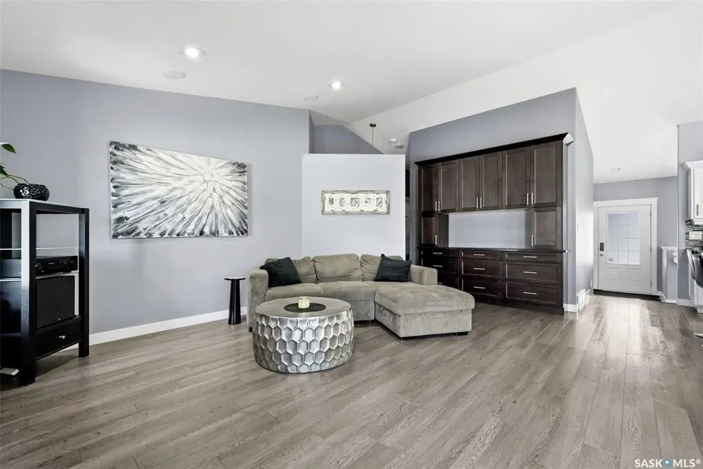 6920 Maple Ridge Drive Regina SK S4X 0H9