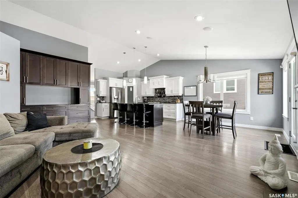 6920 Maple Ridge Drive Regina SK S4X 0H9