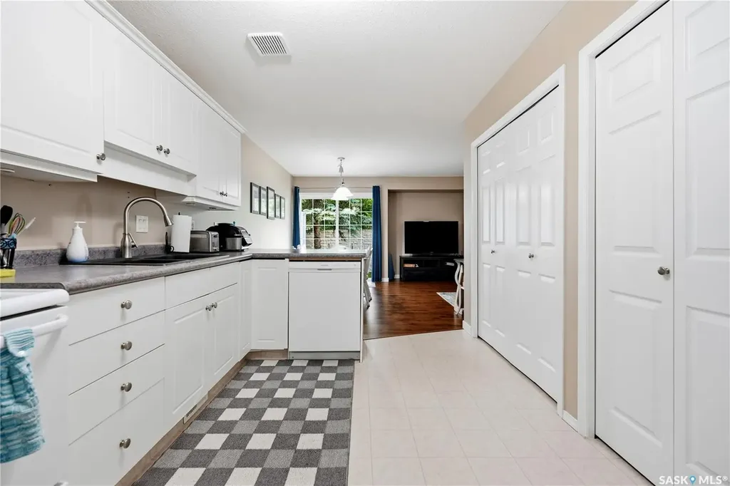5446 Rochdale Boulevard Regina SK S4X 4P1