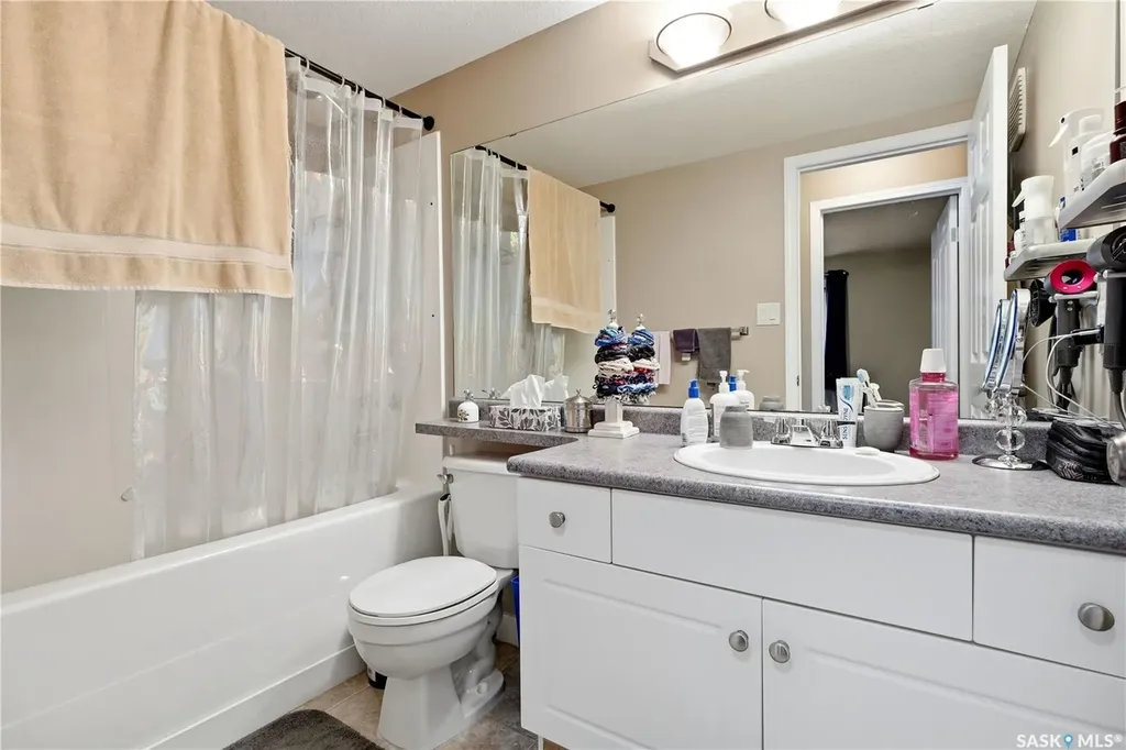 5446 Rochdale Boulevard Regina SK S4X 4P1