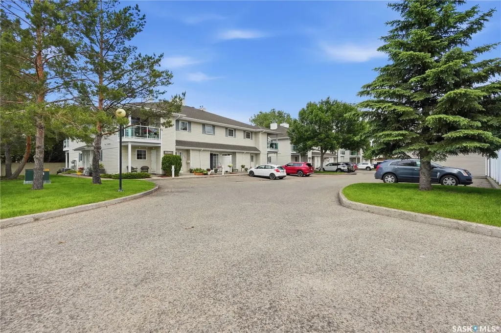 5446 Rochdale Boulevard Regina SK S4X 4P1