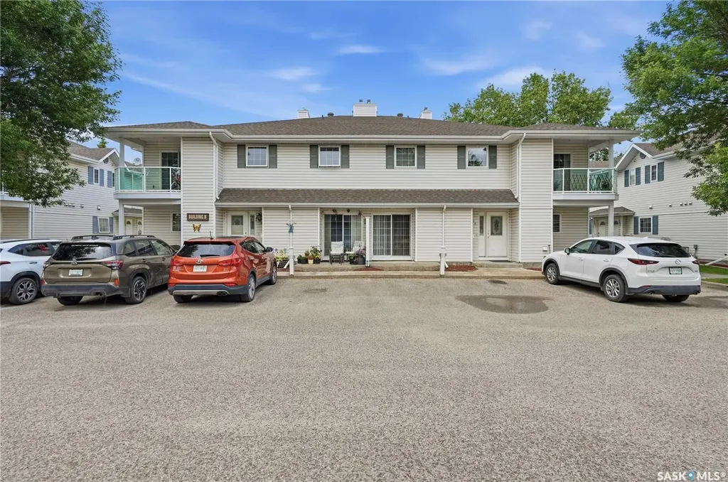5446 Rochdale Boulevard Regina SK S4X 4P1
