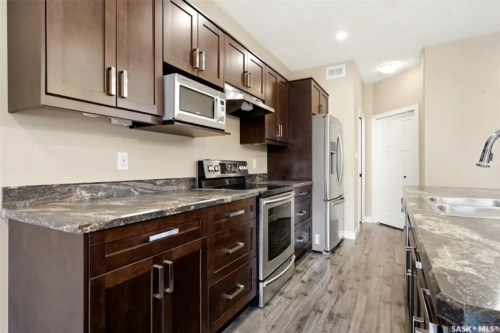 4121 Green Olive Way E Regina SK S4V 2Z6