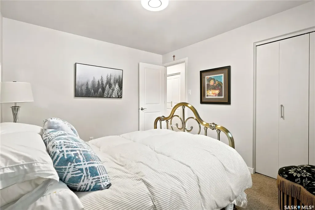 35 Penfold Place Regina SK S4V 0J7