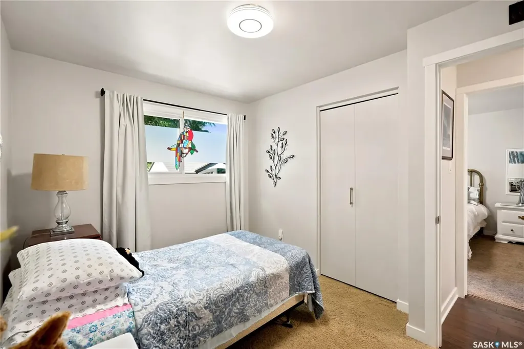 35 Penfold Place Regina SK S4V 0J7