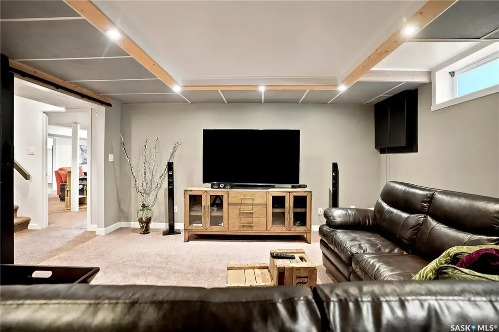 35 Penfold Place Regina SK S4V 0J7