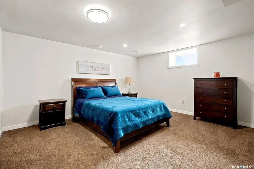35 Penfold Place Regina SK S4V 0J7