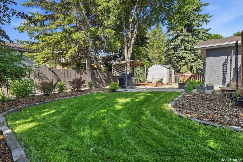 35 Penfold Place Regina SK S4V 0J7