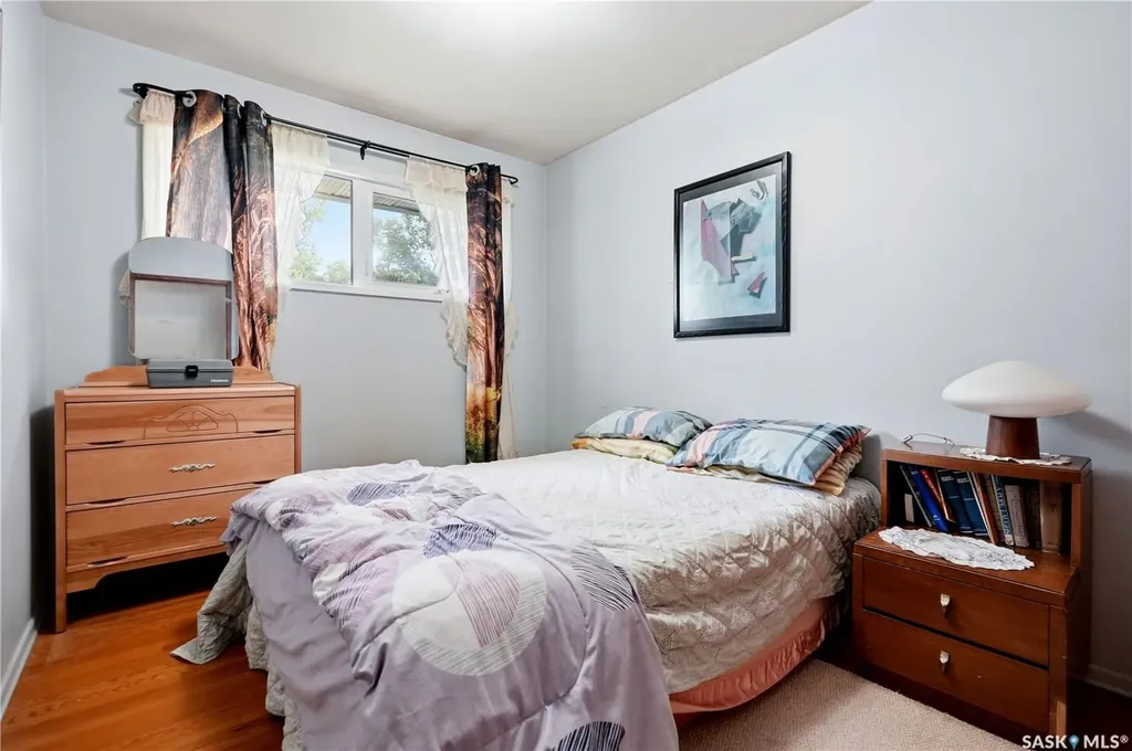 32 Mathieu Crescent Regina SK S4R 3J2