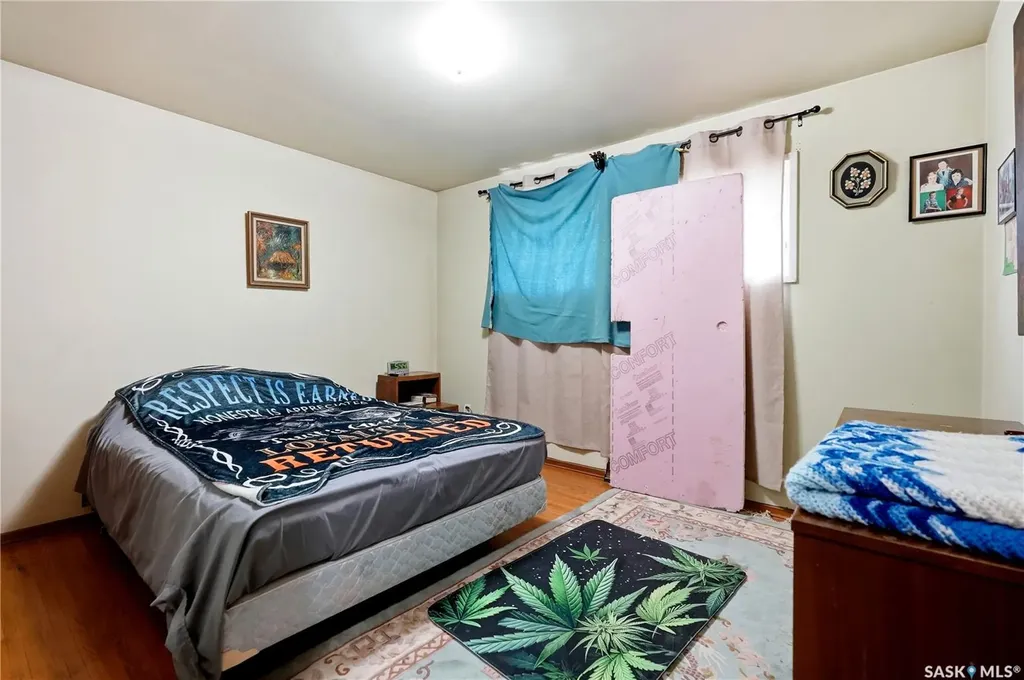 32 Mathieu Crescent Regina SK S4R 3J2