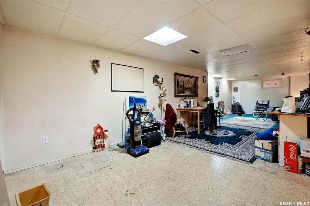 32 Mathieu Crescent Regina SK S4R 3J2