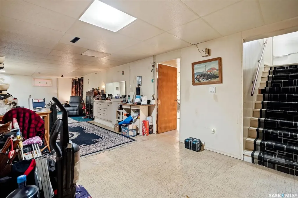 32 Mathieu Crescent Regina SK S4R 3J2