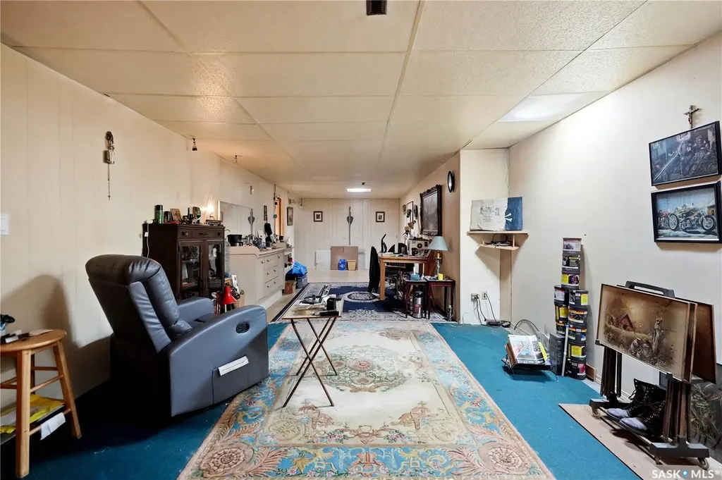 32 Mathieu Crescent Regina SK S4R 3J2