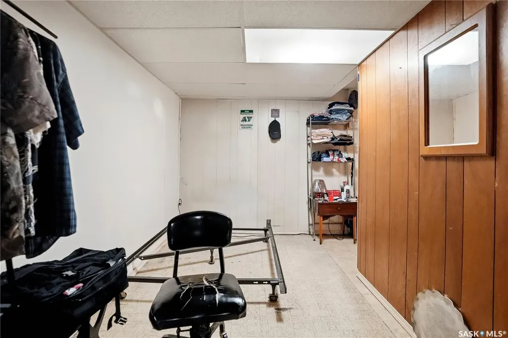 32 Mathieu Crescent Regina SK S4R 3J2