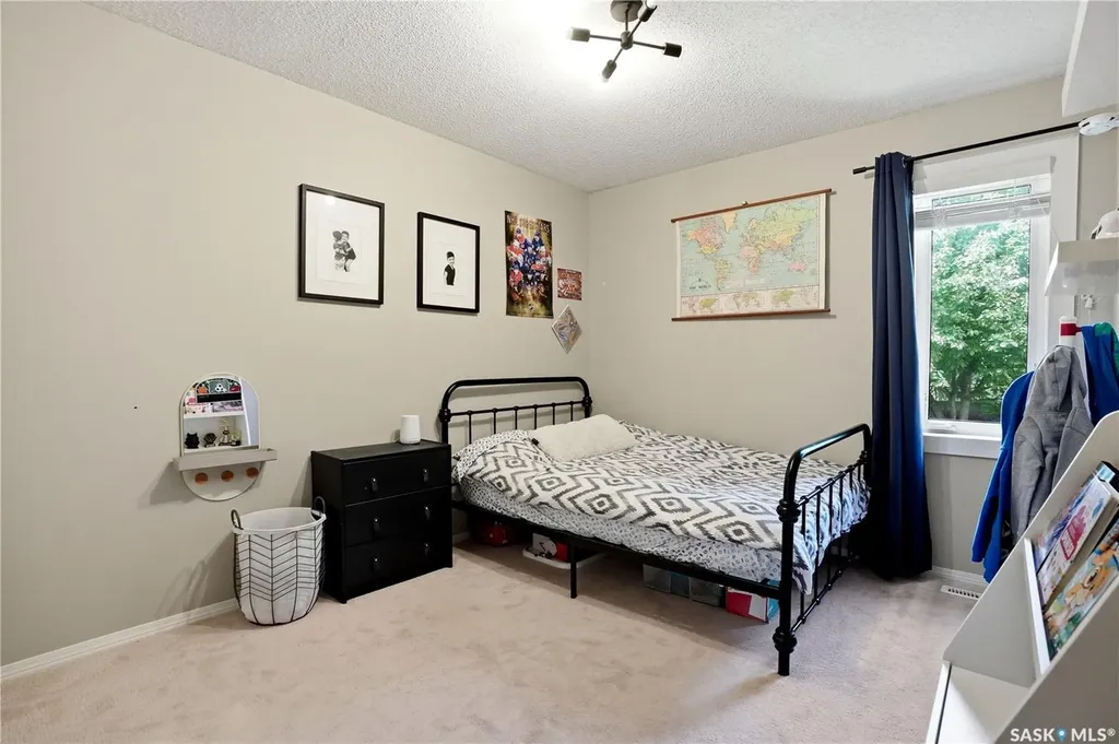 3342 Linden Grove Regina SK S4V 2N7